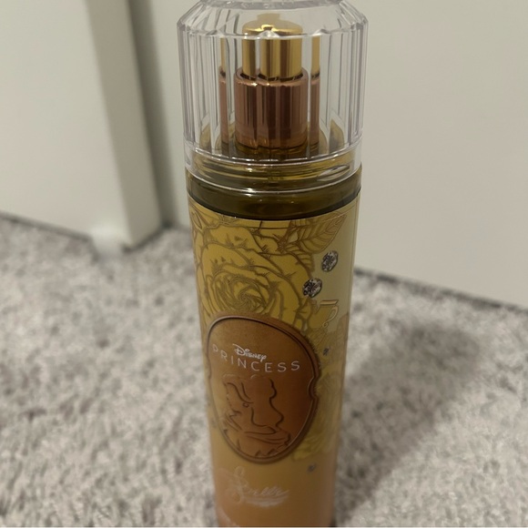 Disney Princess  Belle B&W - Picture 5 of 5